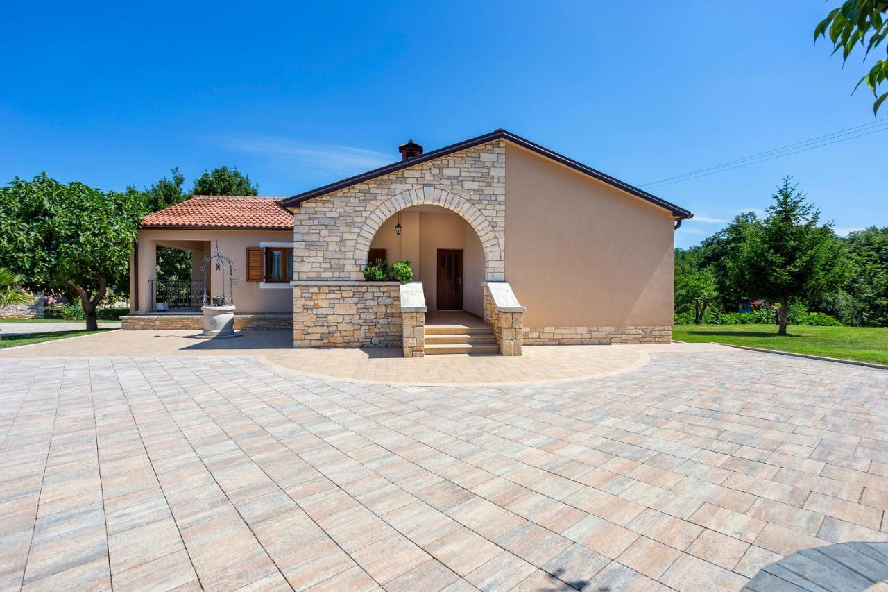Villa Krizanci Žminj Extérieur photo