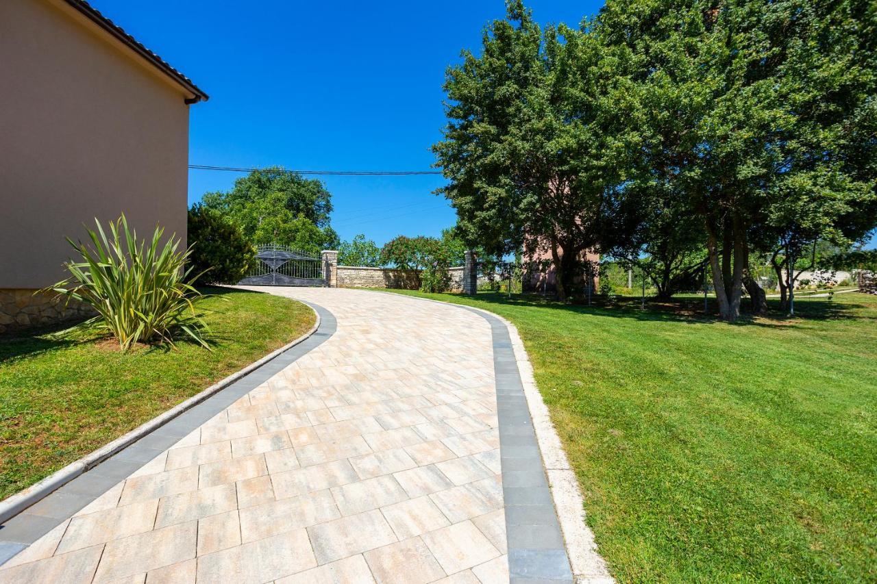 Villa Krizanci Žminj Extérieur photo